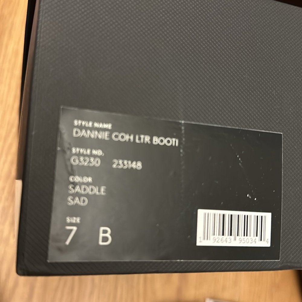 COACH bootie size 7 - Picture 8 of 8